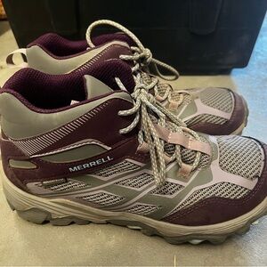 Merrell Women's Athletic Shoes in Purple and Gray